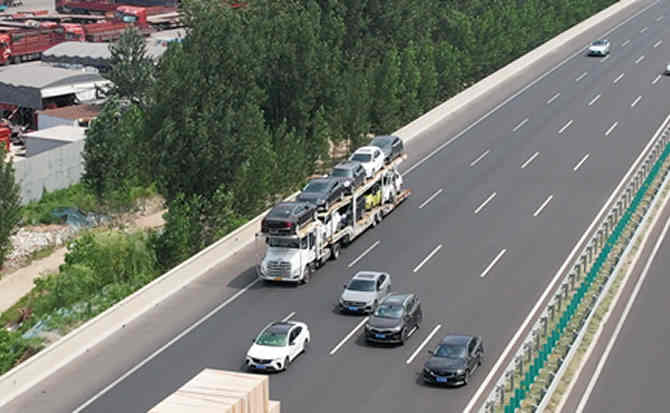巴马高速公路汽车救援